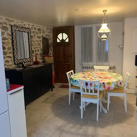 Feriehus La Canourguette *